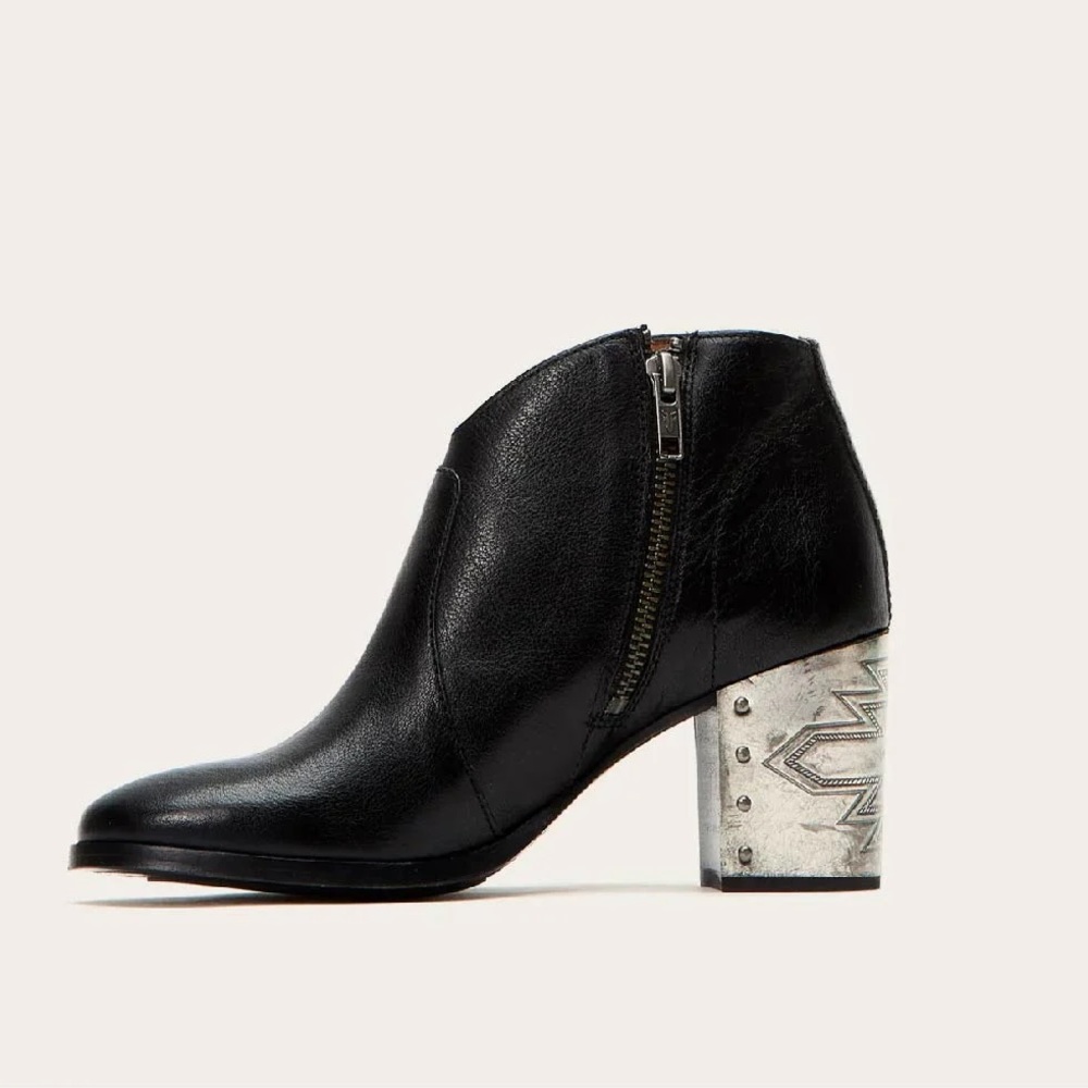 Frye Nora Omaha Short booties size 8M black with silver heel New in Box NIB